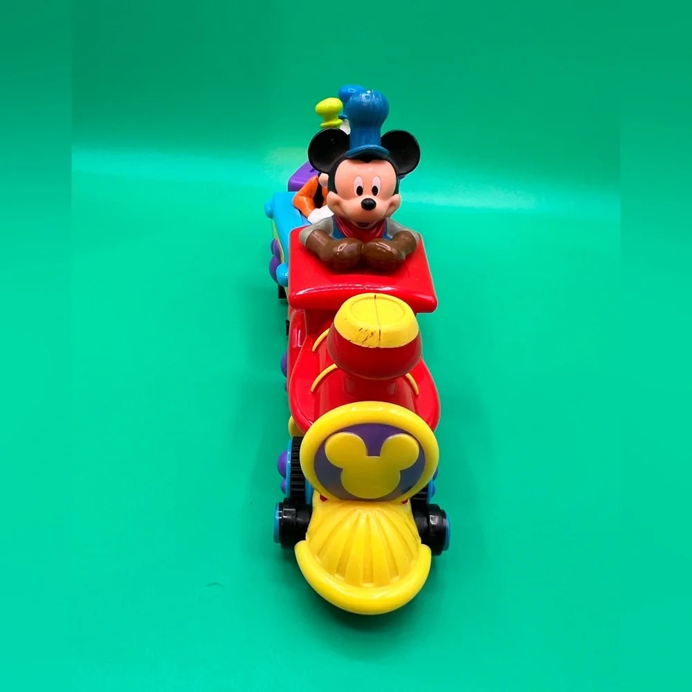 The Disney Store London, Mickey Mouse Train Engine, Goofy & Donald Pull & Go